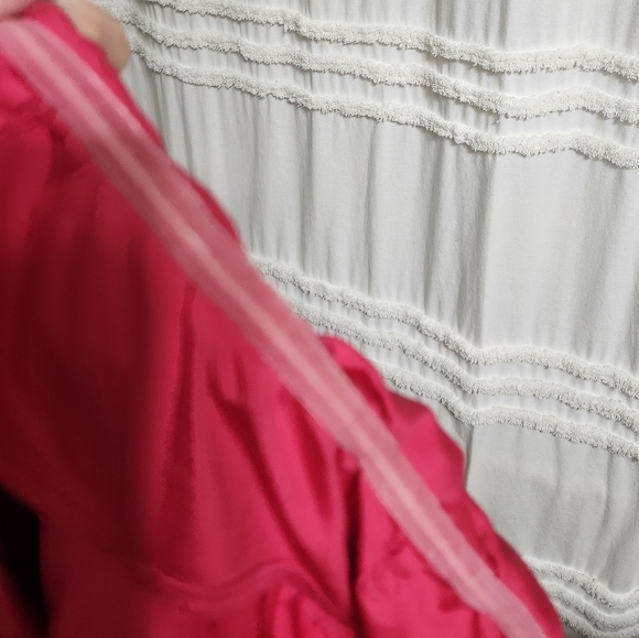 Excellent condition strapless dress. Size xs-small. - Picture 6 of 7